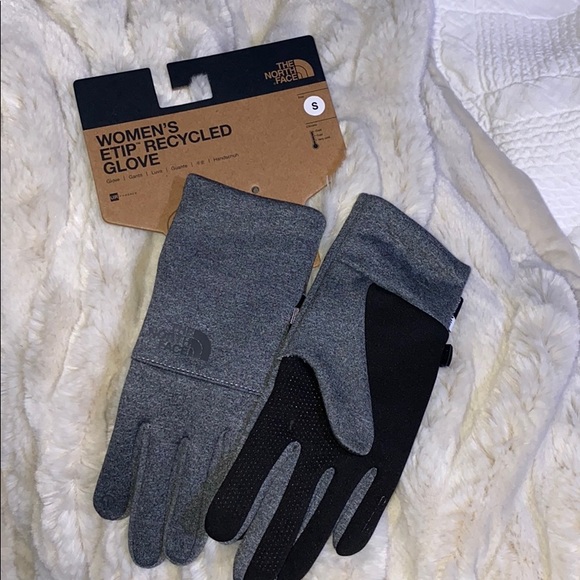 The North Face Accessories - Gloves. Never worn